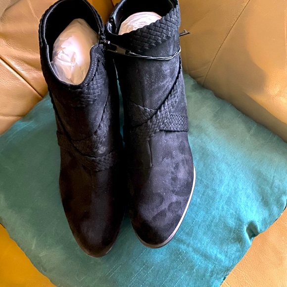 Booties - Picture 2 of 5